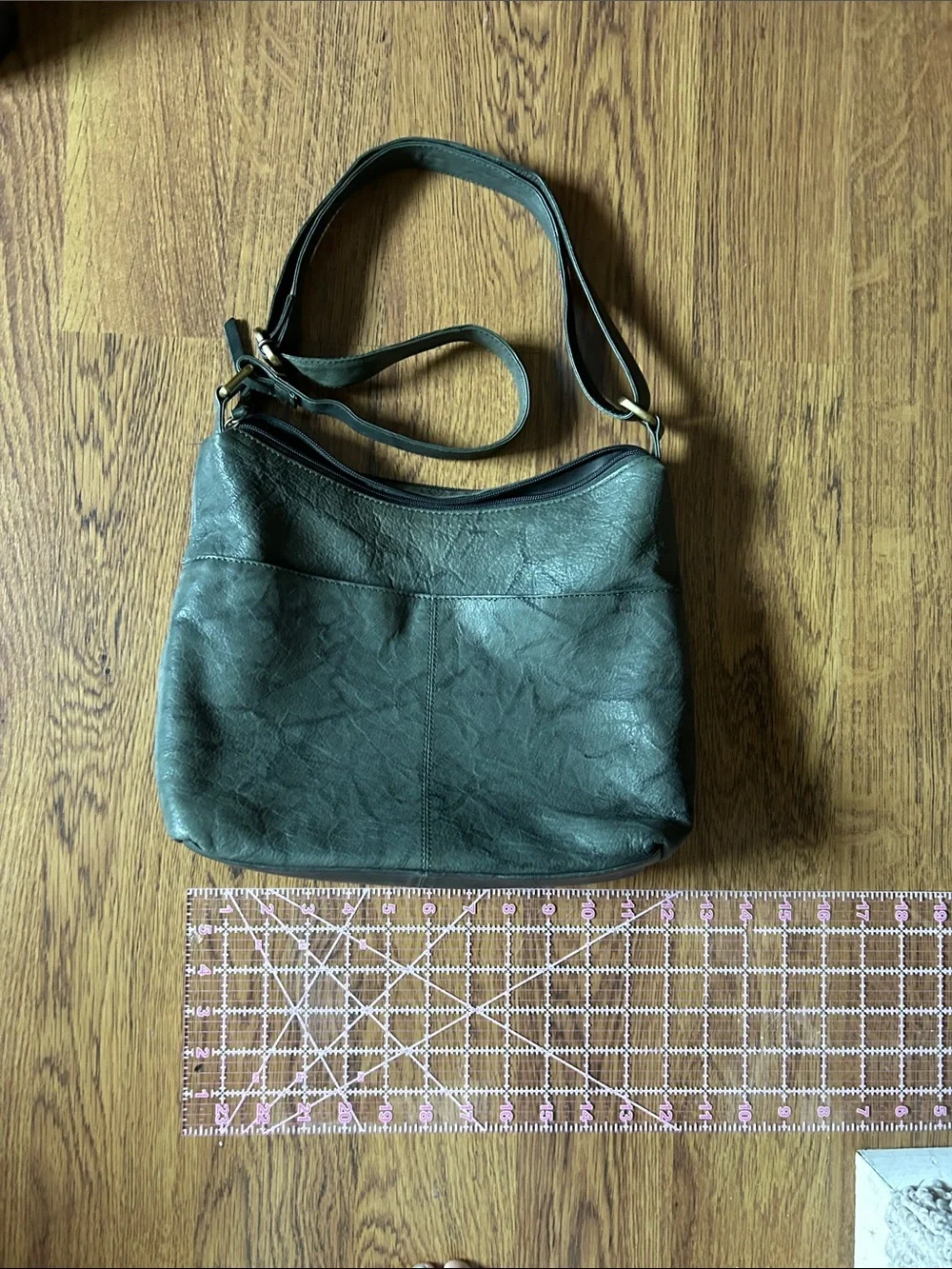 Great American leather works  Green Shoulder Bag with Front Zip Pockets
